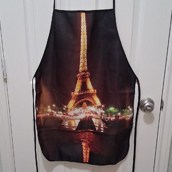 Eiffel Tower Print Apron - Black - Picture 1 of 1